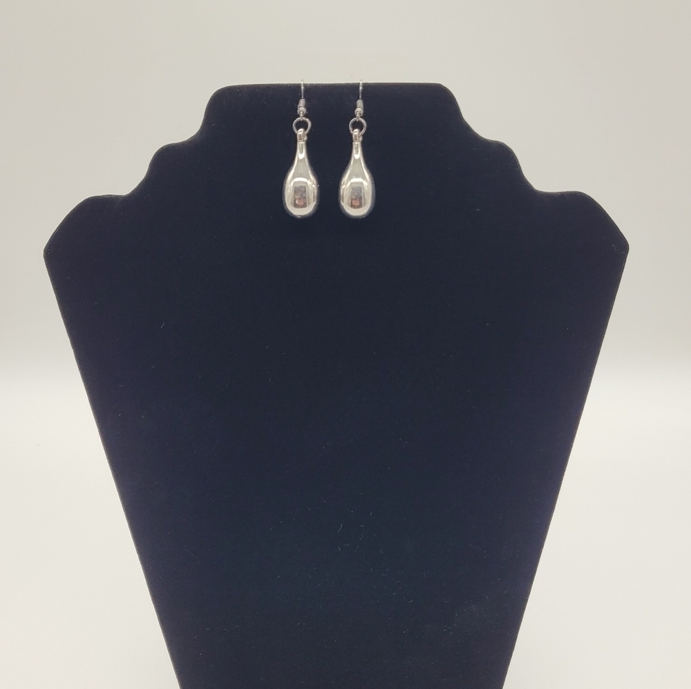 Handmade Silver-Tone Teardrop Earrings​​​ - Picture 2 of 3